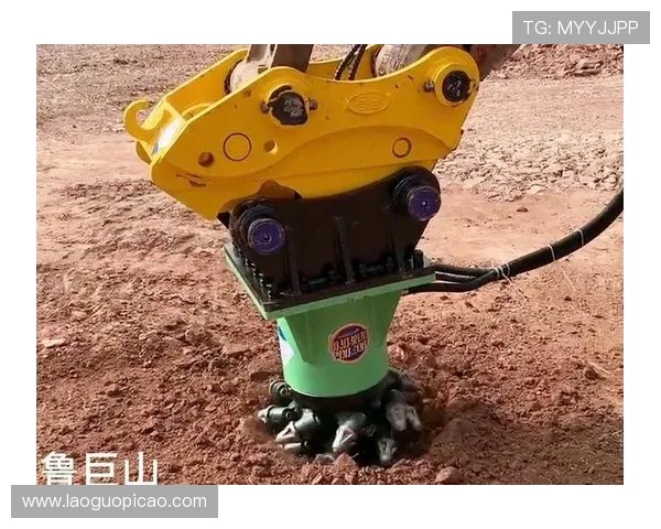 挖掘机高速公路路面铣刨